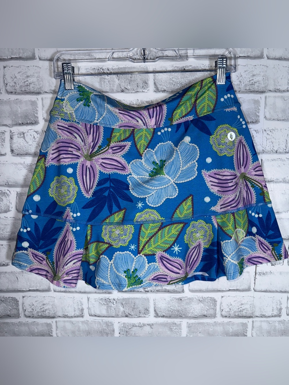 Dona Jo Floral Tennis Golf Skort Blue Purple Built In Shorts Size 2 Large